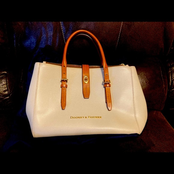 4 Dooney & Bourke Purses! Selling together:) - Picture 5 of 9